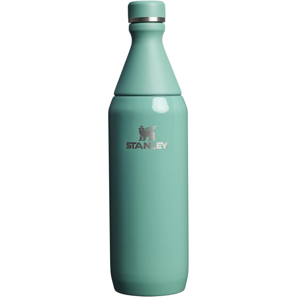 Stanley All Day Slim Bottle 20 oz | Schraubdeckel mit auslaufsicherer Dichtung | Schlankes Design für Reisen und Sport | Isolierter Edelstahl | BPA-frei | Creme