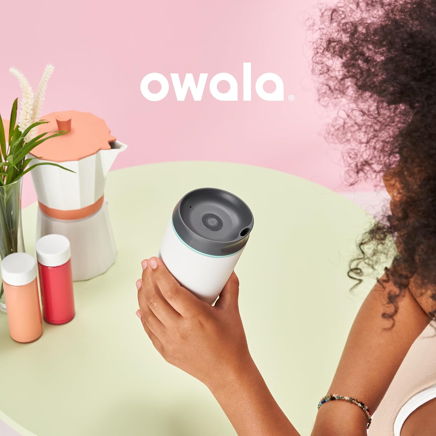 Owala SmoothSip Isolierter Edelstahl-Kaffeebecher, wiederverwendbarer Eiskaffeebecher, Heißkaffee-Reisebecher, BPA-frei, 590 ml, Pink (Watermelon Breeze)